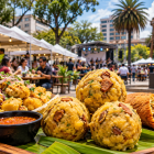 La Mariscal será escenario de un festival gastronómico que reunirá bolones, tigrillos, corviches, música y actividades culturales para quiteños y visitantes.