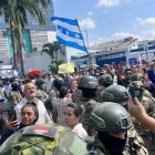 Aquiles Álvarez fue trasladado anteriormente al Hospital Alcívar para recibir atención médica tras presentar complicaciones de salud.