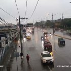 En la vía a Daule se registra lluvia leve y calzada mojada durante la tarde de este 2 de octubre.
