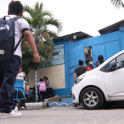 Las bandas criminales captan a niños y jóvenes, incluso en planteles educativos, para cometer crímenes y otros delitos.