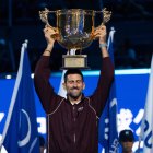 El serbio conquistó el Abierto de China, sumó el título 102 de su carrera y alcanzó una nueva marca en el tenis mundial.