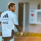 Lionel Messi de argentina participa en un entrenamiento en Ezeiza (Argentina).