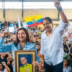 Rafel Correa recordó a su militancia que Sofía Espín y José Cevallos están en la lista 17 del Partido Socialista Ecuatoriano.