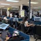 La redacción de Expreso durante el cierre de su última edición impresa.