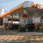 El diésel Premium también está incluido en la reducción anunciada por el Gobierno, mientras que la gasolina Súper queda fuera de esta medida.