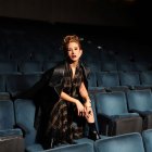 : A sus 30 años, la actriz, cantante y vocal coach ecuatoriana organiza su carrera alrededor del teatro y la crianza de su hija Nina, de 4 años.