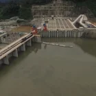 Según el último reporte de la Corporación Eléctrica del Ecuador (Celec) Sur,  la cota se ubicó en 2.125 metros sobre el nivel del mar.