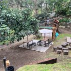 El Sendero Escondido está en La Cerámica, en la parroquia de Tumbaco y es parte de una nueva oferta de plaza comercial.