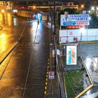 Los reportes de emergencias se fueron ampliando durante la madrugada. A la 01:45