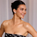 Kendall Jenner lució fabulosa en la Gala del Museo de la Academia, y cautivó con las miradas de complicidad con Jacob Elordi.