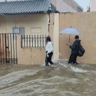 Las intensas precipitaciones registradas durante la madrugada del lunes 19 de octubre provocaron acumulación de agua en decenas de puntos de Guayaquil