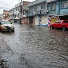 En la segunda etapa de El Recreo se evidenció acumulación de agua por la fuerte lluvia de este lunes 19 de octubre.