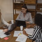 El programa Ecuador Productivo financiará estudios de cuarto nivel para 595 personas. Los interesados deberán cumplir los requisitos y criterios de selección establecidos en la convocatoria.