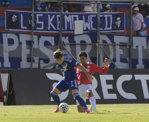 Emelec tuvo problemas para generar jugadas de ataque ante FC Daquilema.