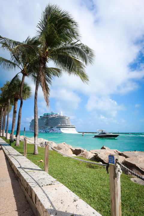 Miami Beach es la opción ideal para quienes buscan frente a playas de aguas cristalinas y arena suave.
