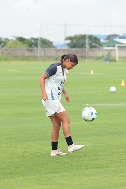 Pamela Pico, jugadora de Independiente del Valle y de la Selección de Ecuador Sub-17.