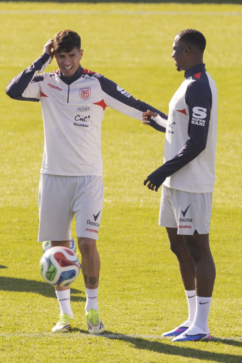 Willian Pacho y Piero Hincapié estarán en al defensa de Ecuador.