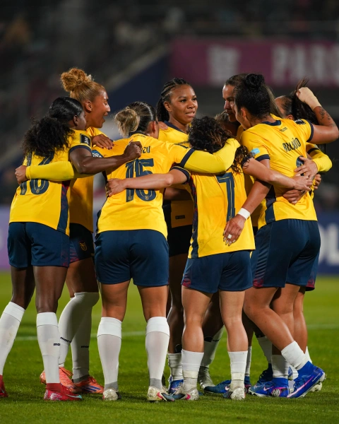 Ecuador en pleno festejo en Chile.