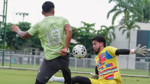 Entrenamiento de los jugadores de Orense previo al partido contra Liga de Quito.
