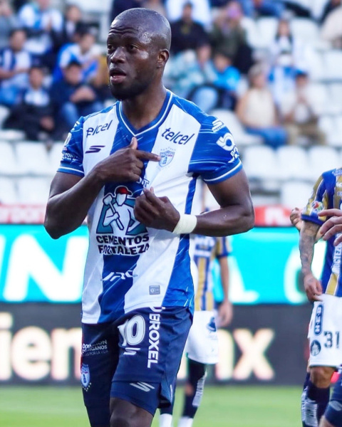 Enner Valencia todavía no regresaría a Emelec.