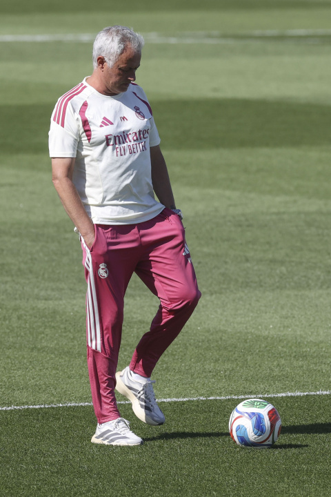 José Mourinho inició con un triunfo su nueva era en Real Madrid.