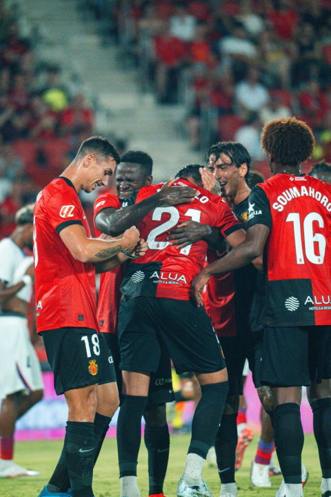 Zito Luvumbo marcó el primer gol de Mallorca ante PSG.