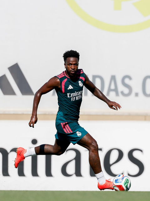 Vinícius ya entrena con Real Madrid.