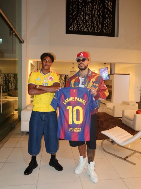 Lamine Yamal causa furor en Colombia junto a Ryan Castro