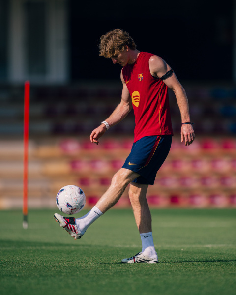 Gordon será presentado ante la afición del FC Barcelona.