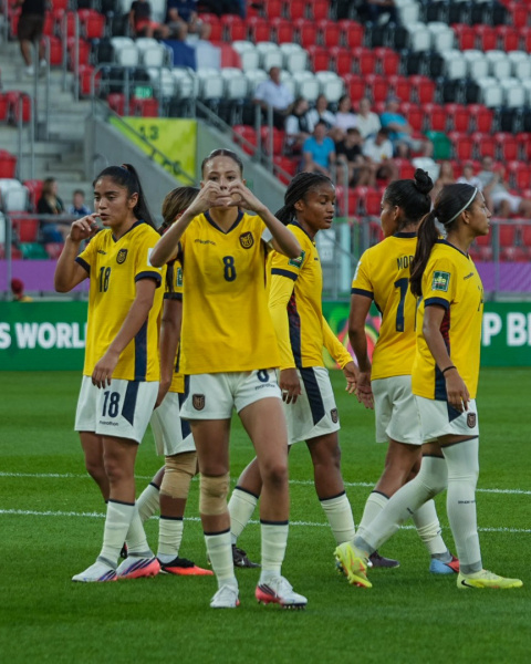Toda la alegría de Ecuador en el primer tiempo.