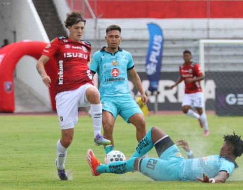 Tobías Coppo quiere continuar en el fútbol ecuatoriano.