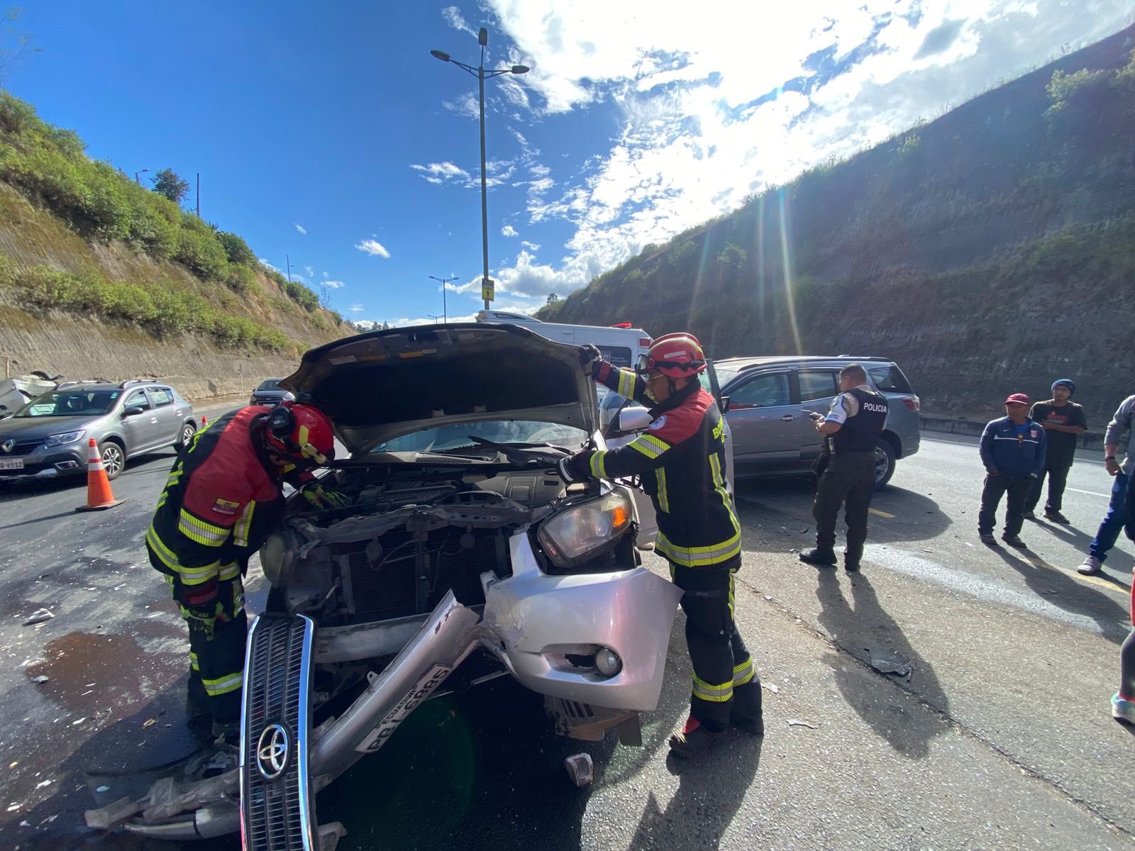 Dos emergencias viales en Quito dejan varios heridos este 4 de septiembre