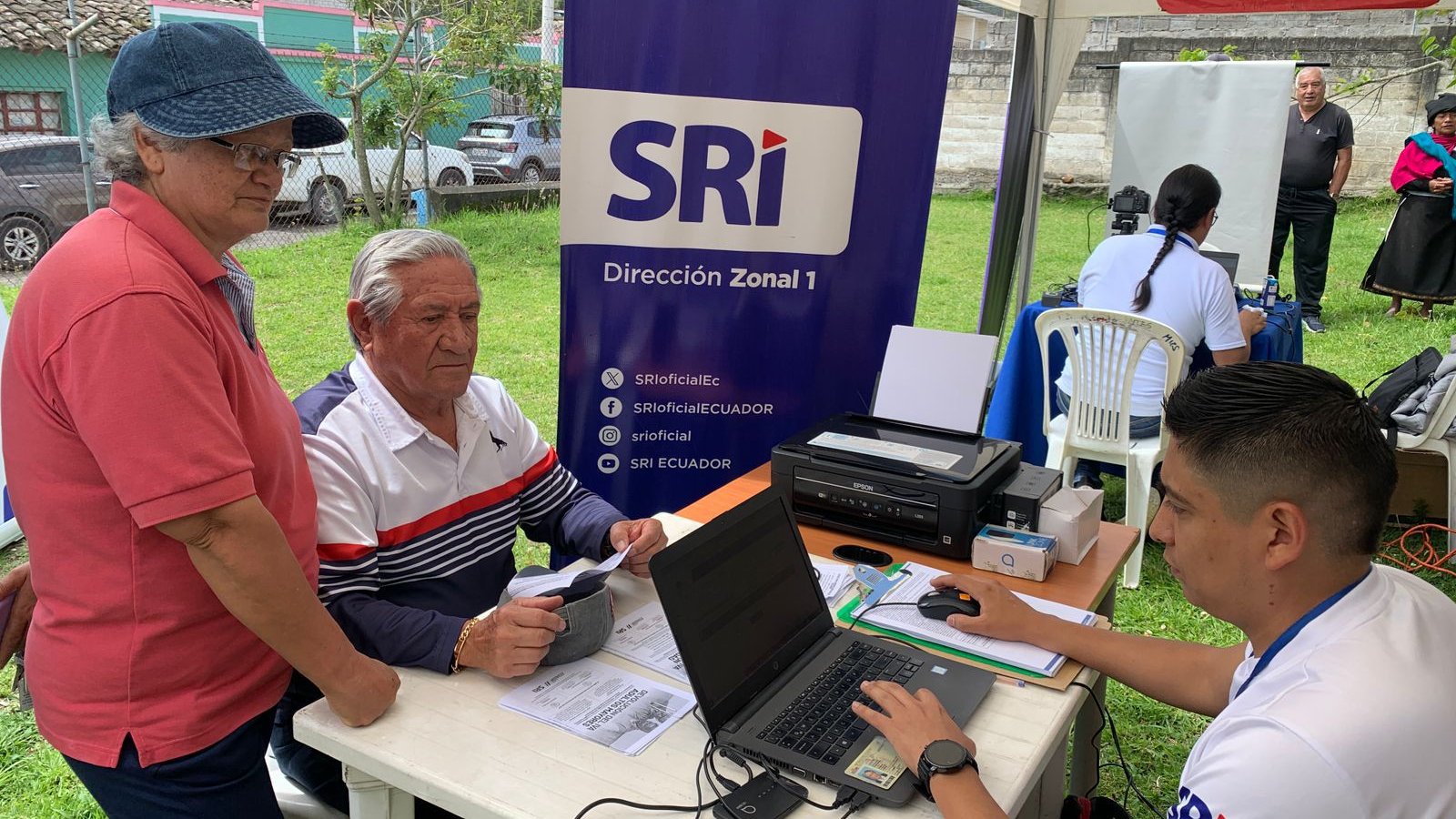 Pasos para cobrar la devolución del IVA a tercera edad en enero 2026
